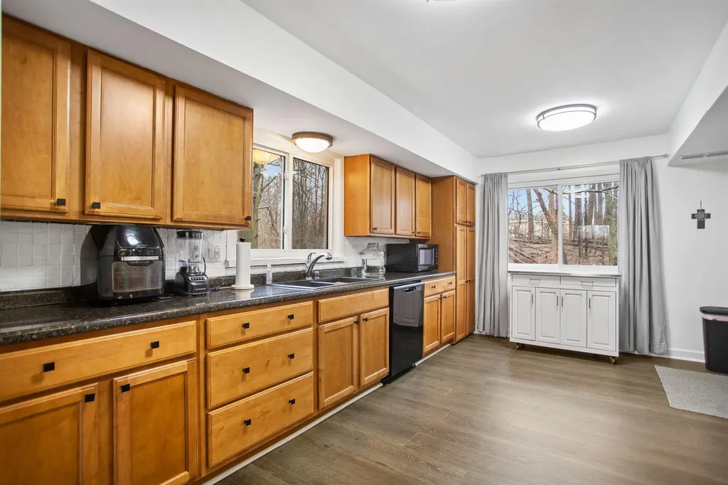723 Arbor Court South Haven City MI 49090