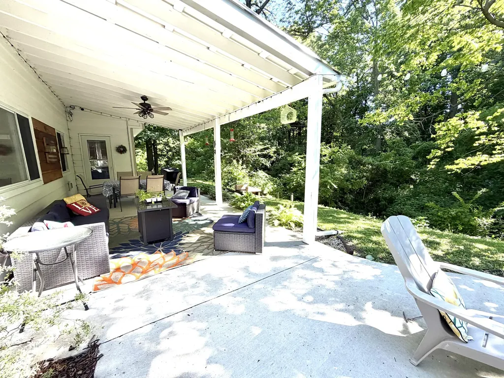 723 Arbor Court South Haven City MI 49090