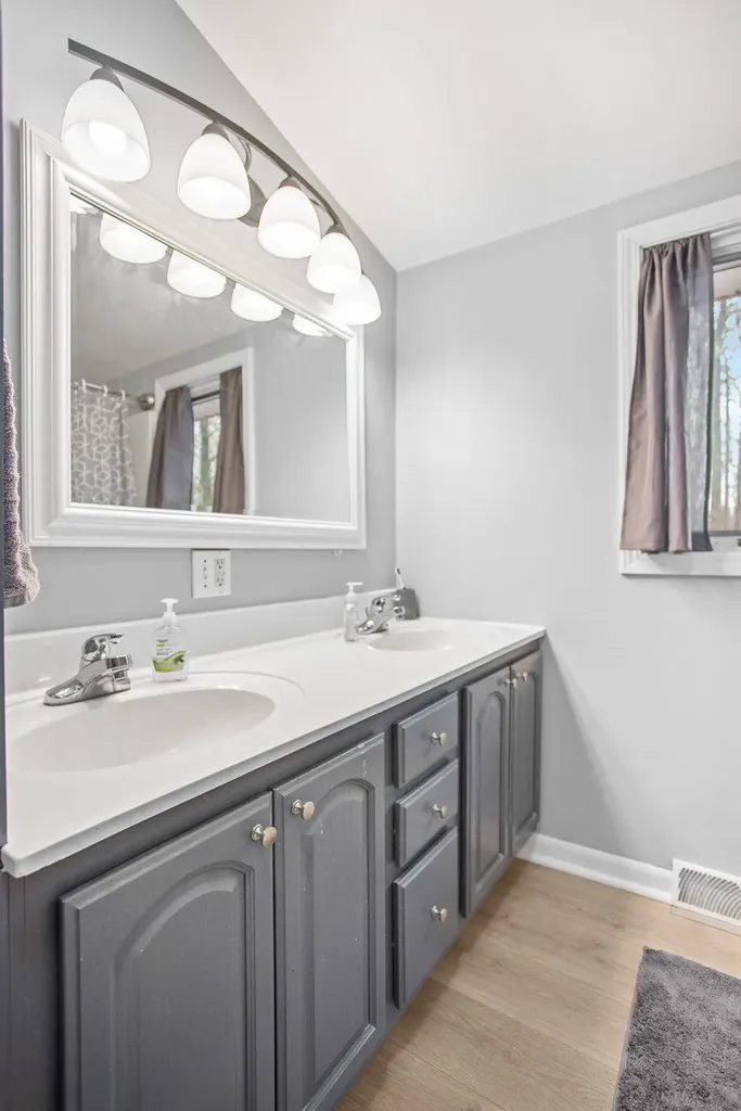 723 Arbor Court South Haven City MI 49090