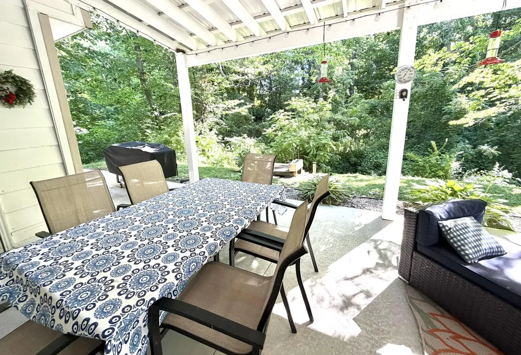 723 Arbor Court South Haven City MI 49090
