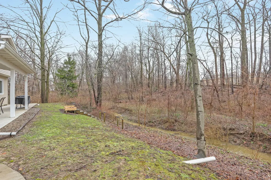 723 Arbor Court South Haven City MI 49090