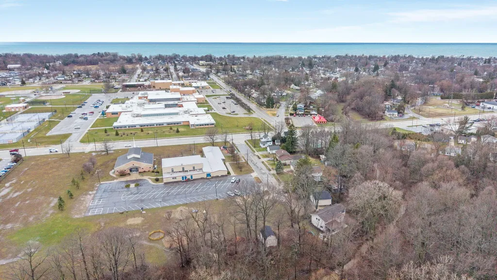 723 Arbor Court South Haven City MI 49090