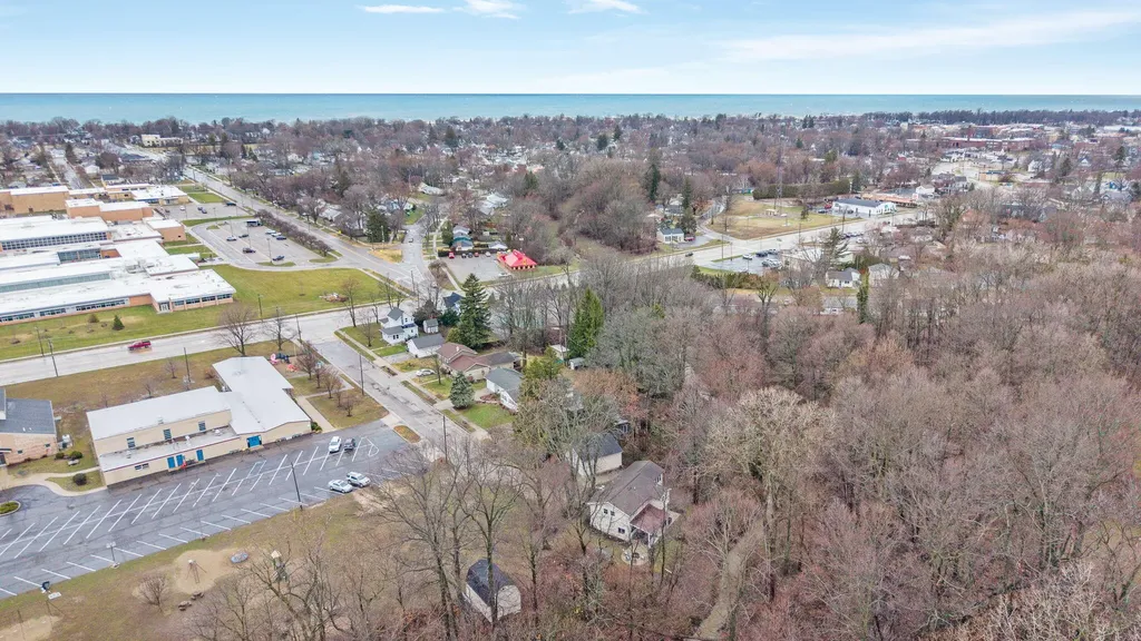 723 Arbor Court South Haven City MI 49090