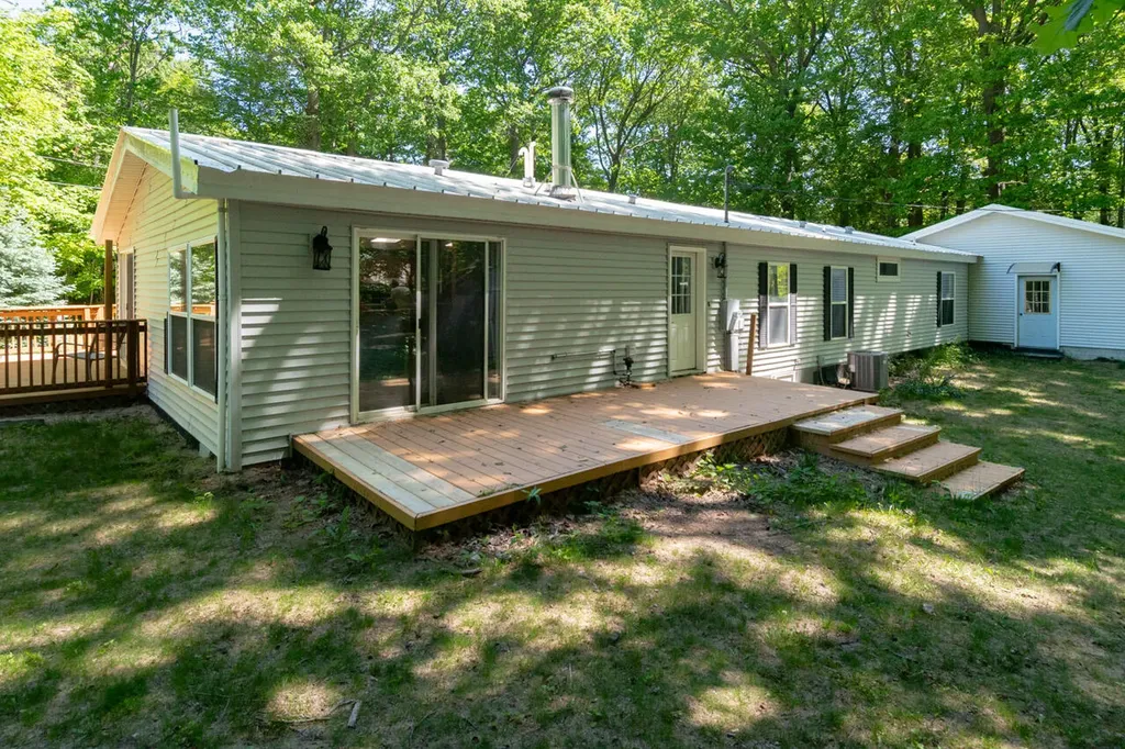 77625 Michigan Avenue South Haven Charter Township MI 49090