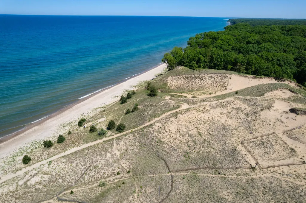 77625 Michigan Avenue South Haven Charter Township MI 49090