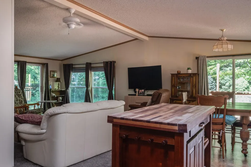 77625 Michigan Avenue South Haven Charter Township MI 49090