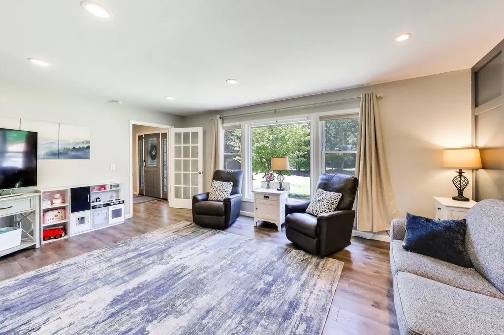 4015 Silver Oaks Drive Royalton Township MI 49085
