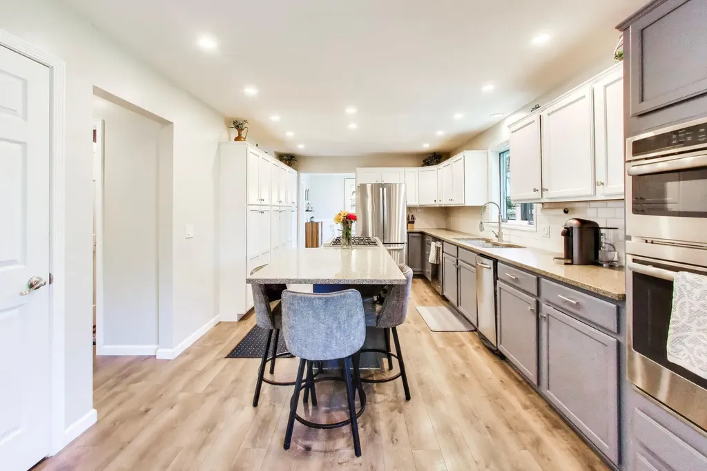 4015 Silver Oaks Drive Royalton Township MI 49085