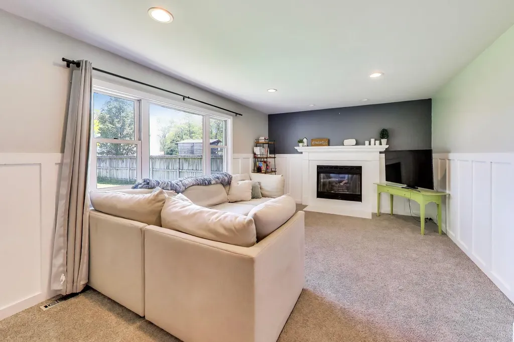 4015 Silver Oaks Drive Royalton Township MI 49085
