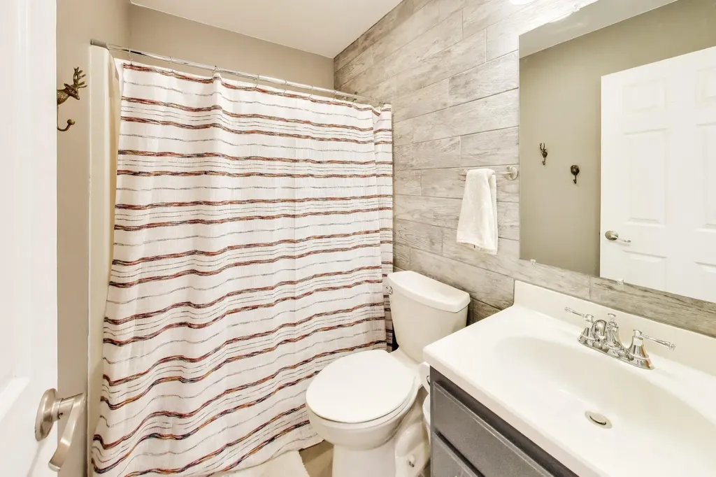 4015 Silver Oaks Drive Royalton Township MI 49085