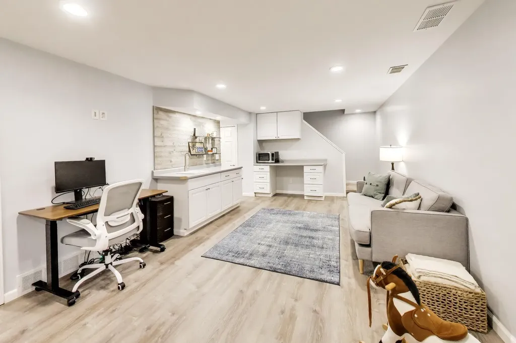 4015 Silver Oaks Drive Royalton Township MI 49085