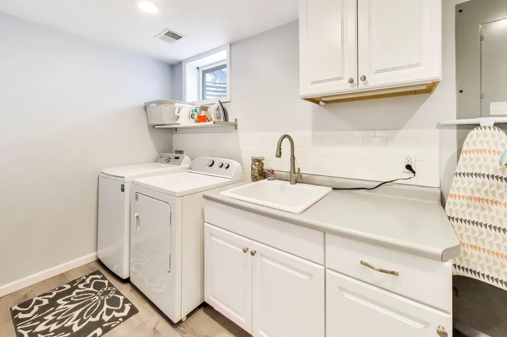 4015 Silver Oaks Drive Royalton Township MI 49085