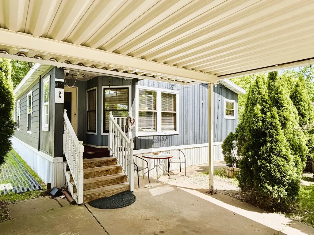 8000 Warren Woods Road Three Oaks Township MI 49128
