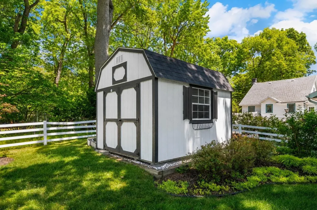 47118 Oak Avenue Grand Beach Village MI 49117