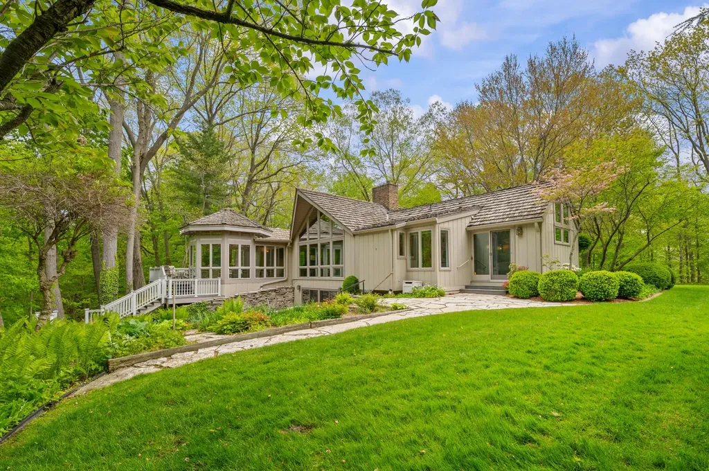 3020 Dozer Drive St. Joseph Charter Township MI 49085