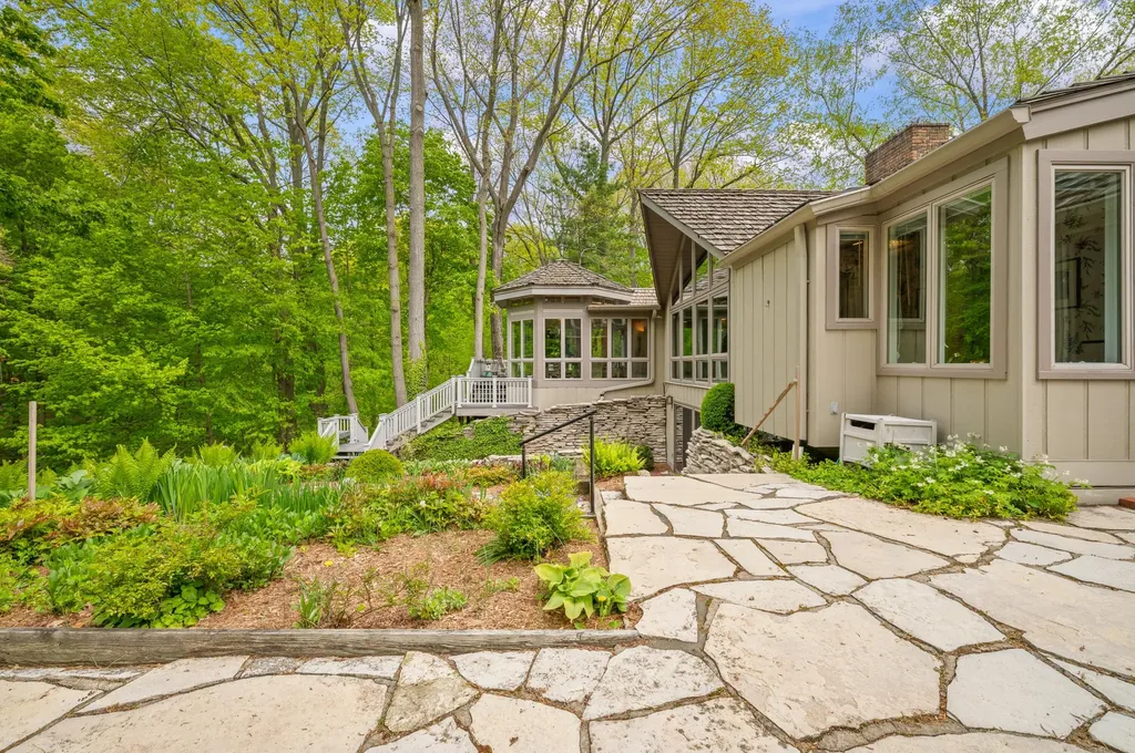 3020 Dozer Drive St. Joseph Charter Township MI 49085