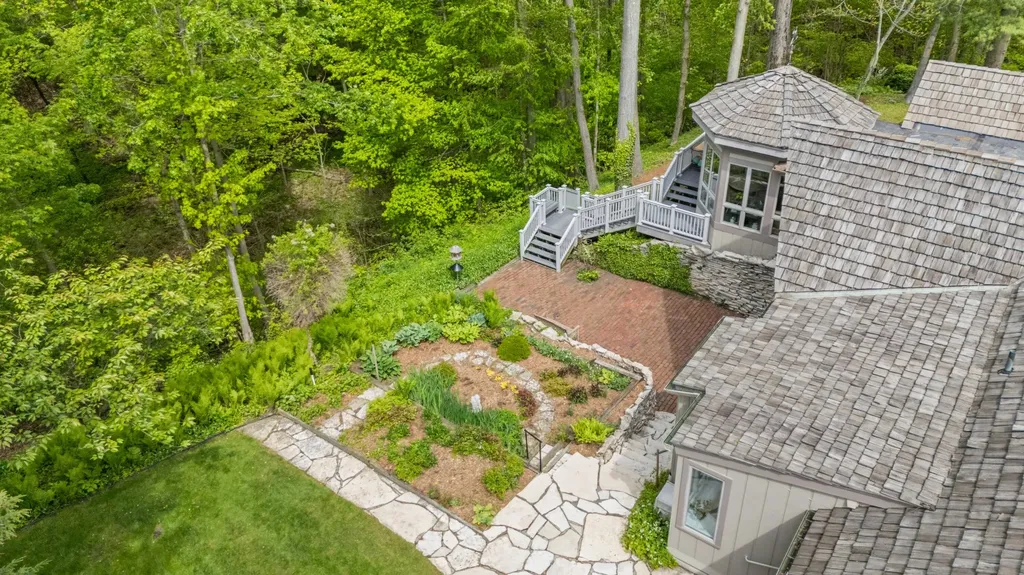 3020 Dozer Drive St. Joseph Charter Township MI 49085