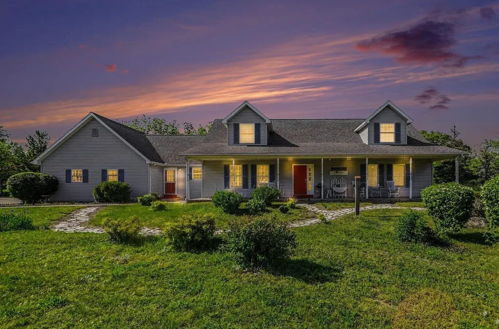 22680 Davis Lake Street Jefferson Township MI 49112