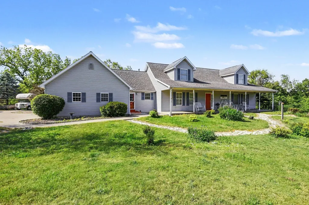 22680 Davis Lake Street Jefferson Township MI 49112