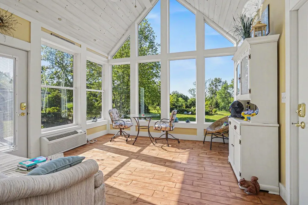 22680 Davis Lake Street Jefferson Township MI 49112
