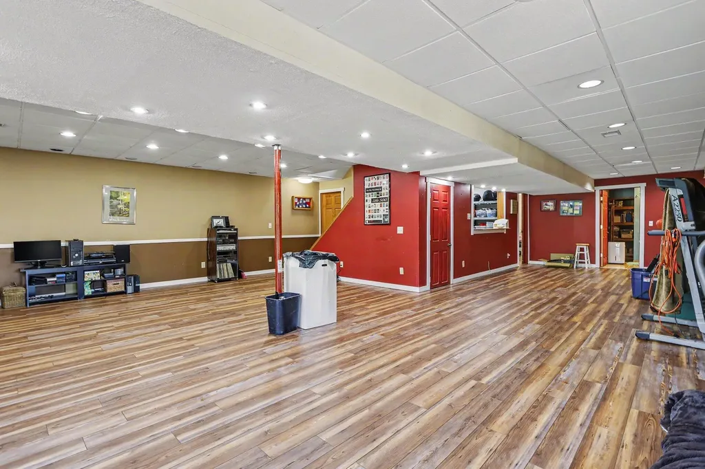22680 Davis Lake Street Jefferson Township MI 49112