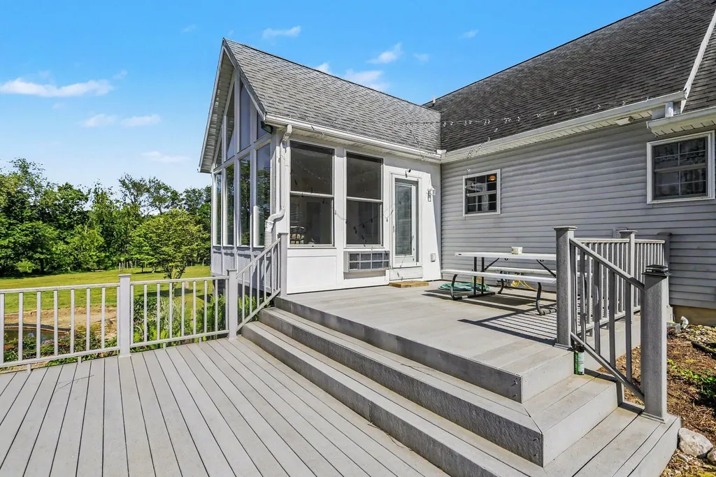 22680 Davis Lake Street Jefferson Township MI 49112