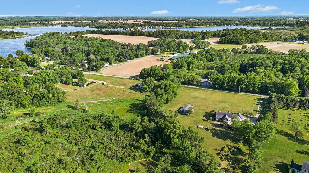 22680 Davis Lake Street Jefferson Township MI 49112