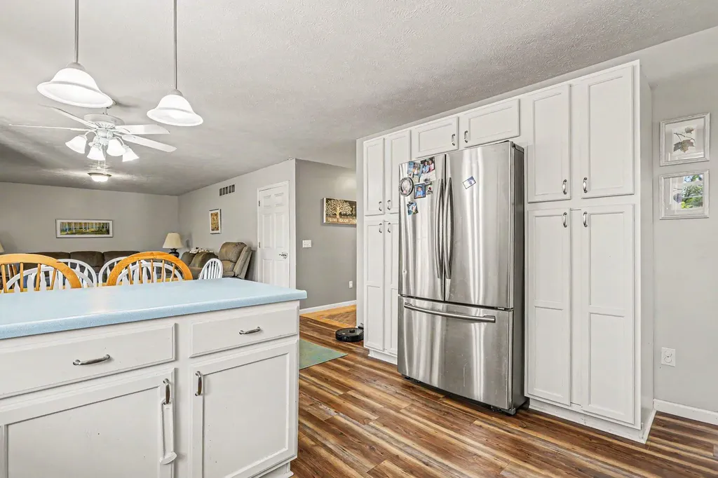 22680 Davis Lake Street Jefferson Township MI 49112