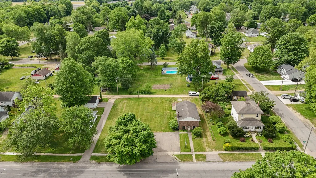 418 E Main Street Marcellus Village MI 49067
