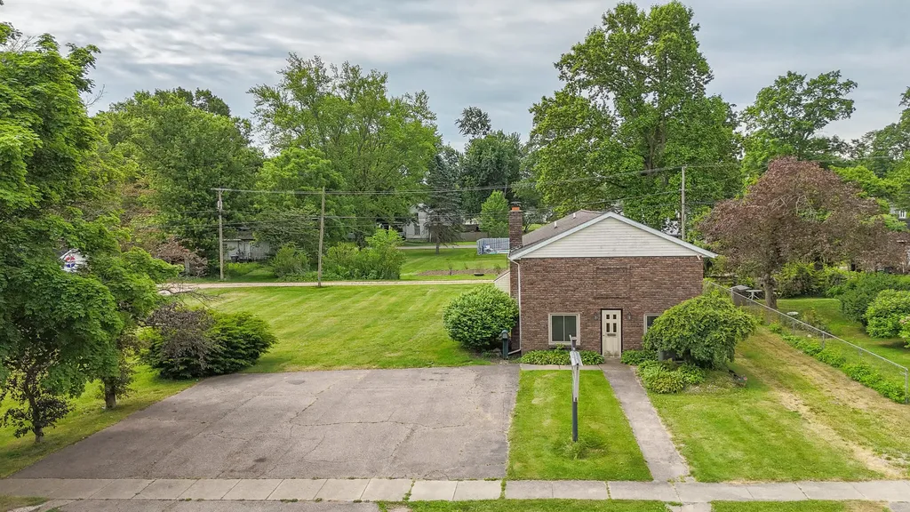 418 E Main Street Marcellus Village MI 49067