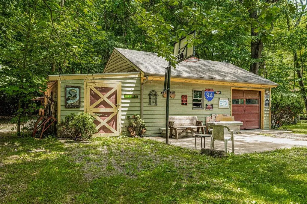 16253 1st Lane New Buffalo Township MI 49129