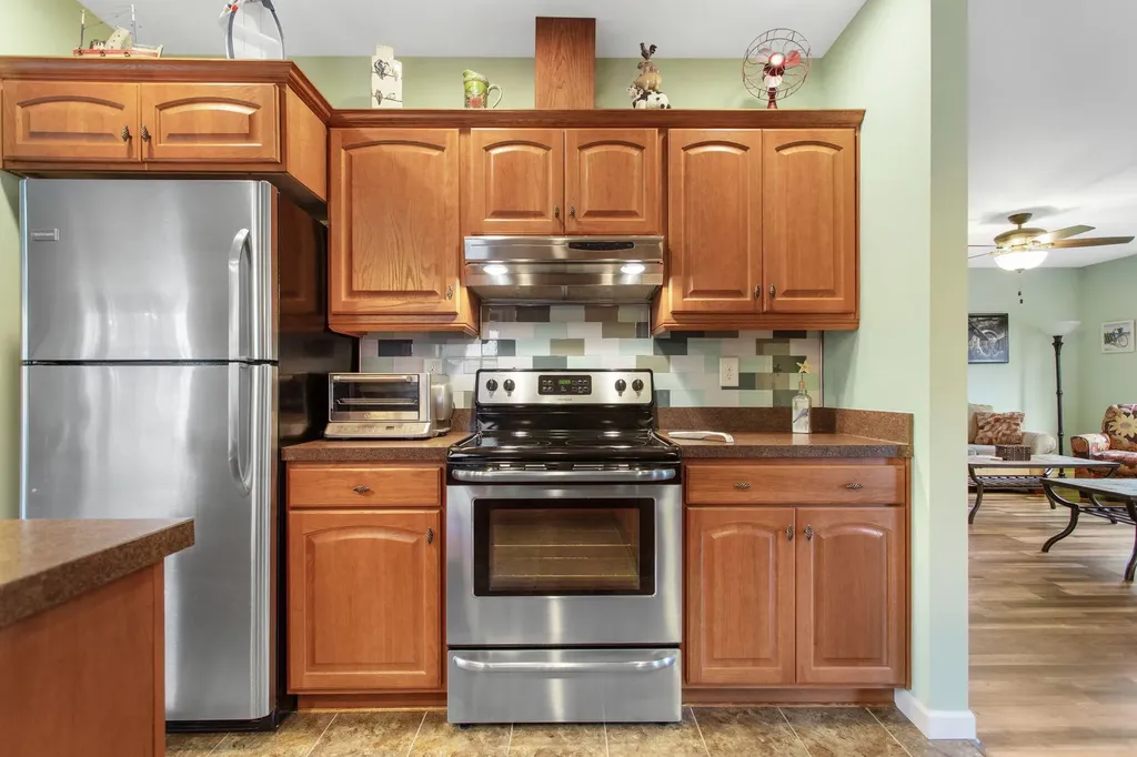317 Monroe Street South Haven City MI 49090