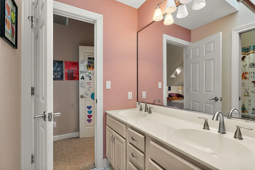 2110 Wooded Way Lincoln Charter Township MI 49127