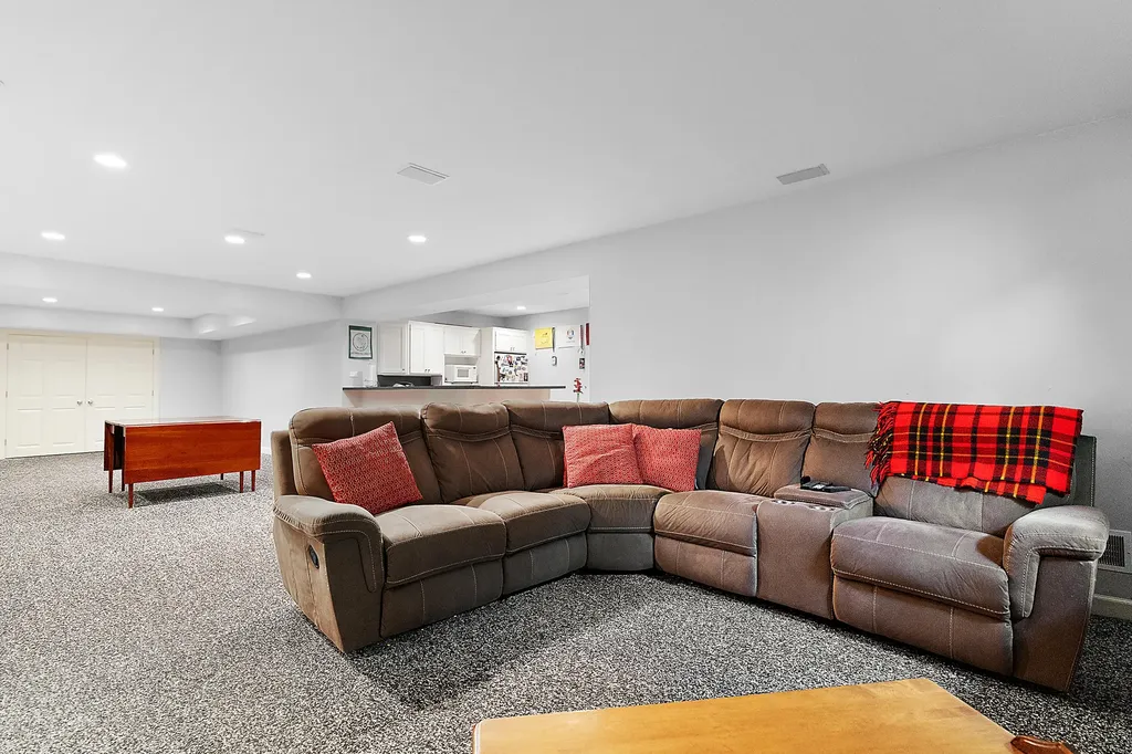 2110 Wooded Way Lincoln Charter Township MI 49127