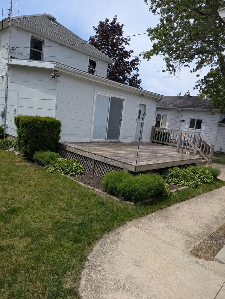 9567 Maplewood Avenue Bridgman City MI 49106