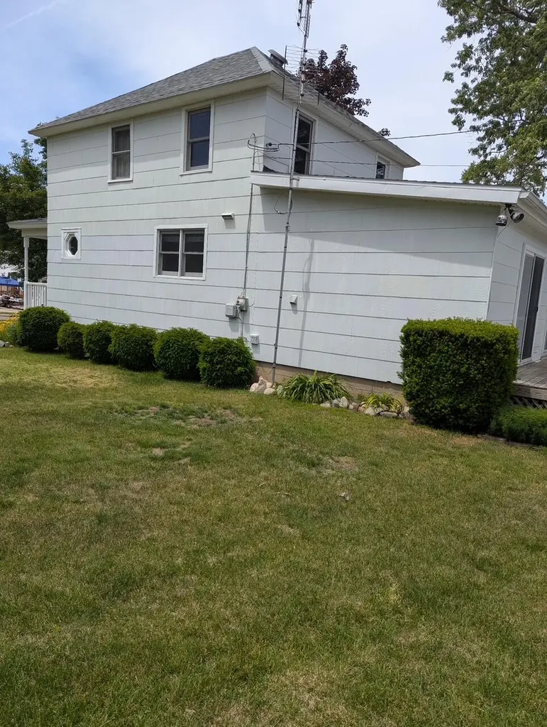 9567 Maplewood Avenue Bridgman City MI 49106