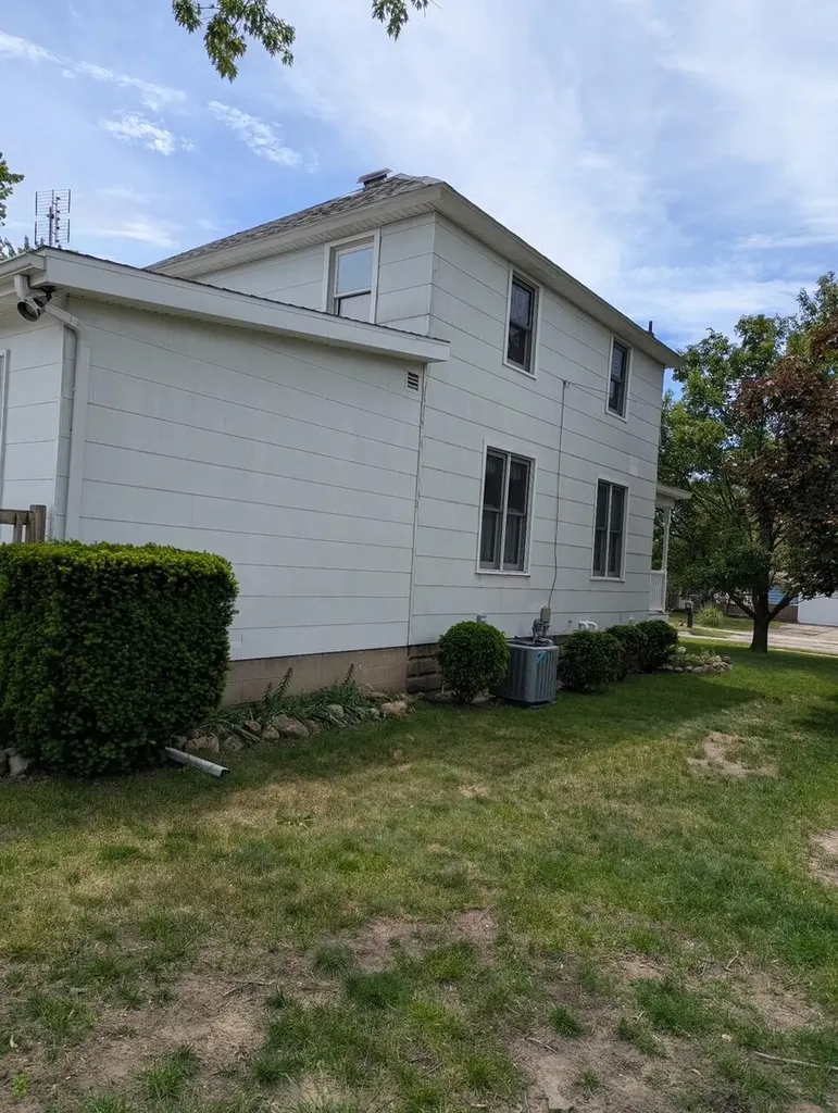 9567 Maplewood Avenue Bridgman City MI 49106
