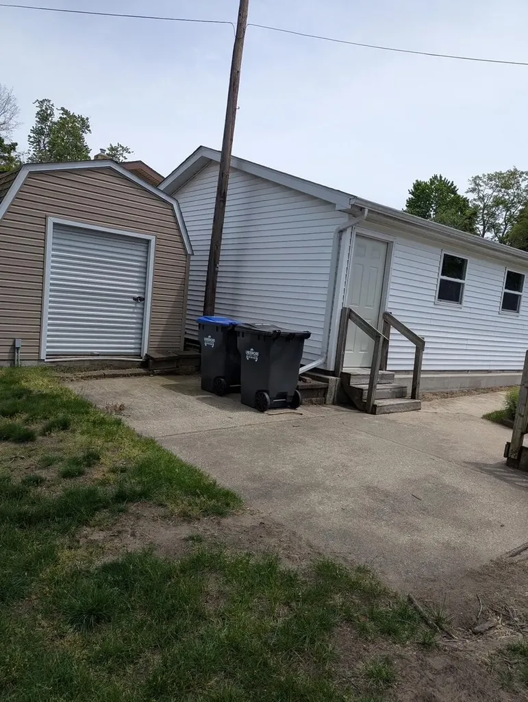 9567 Maplewood Avenue Bridgman City MI 49106