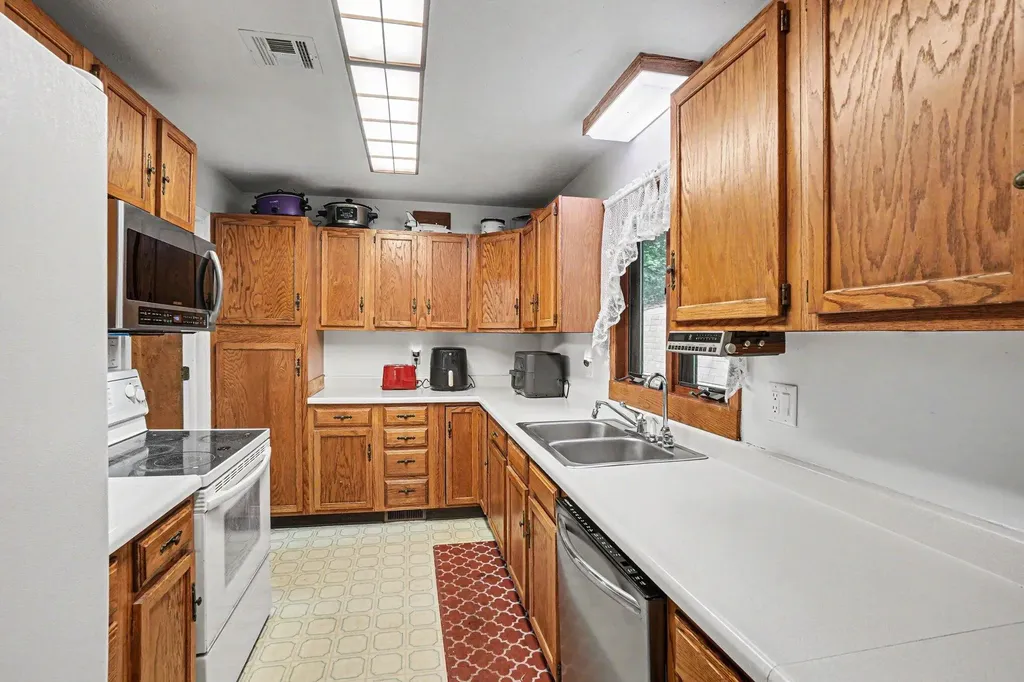 7343 Lakeridge Road Casco Township MI 49090