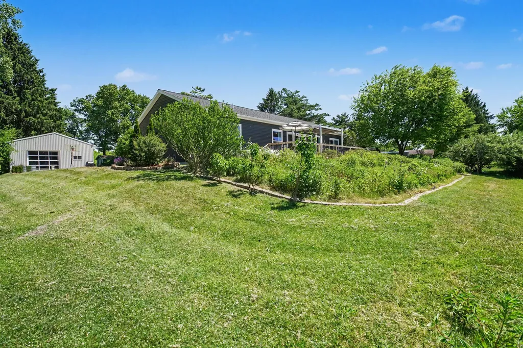 52350 Susan Lane Silver Creek Township MI 49047