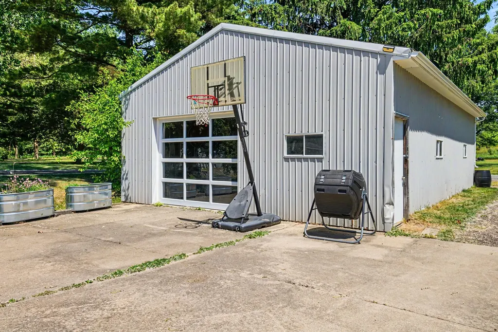 52350 Susan Lane Silver Creek Township MI 49047