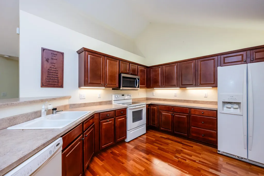 2898 Villa Lane Sodus Township MI 49022