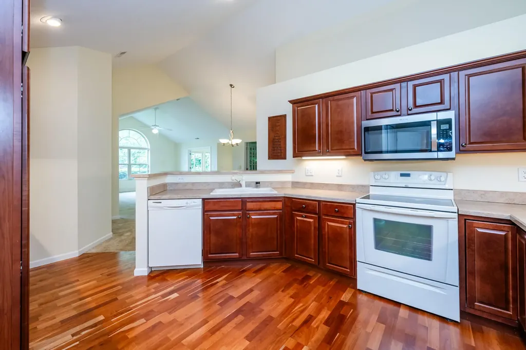 2898 Villa Lane Sodus Township MI 49022