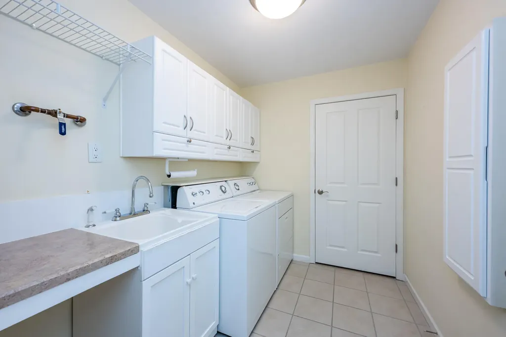 2898 Villa Lane Sodus Township MI 49022