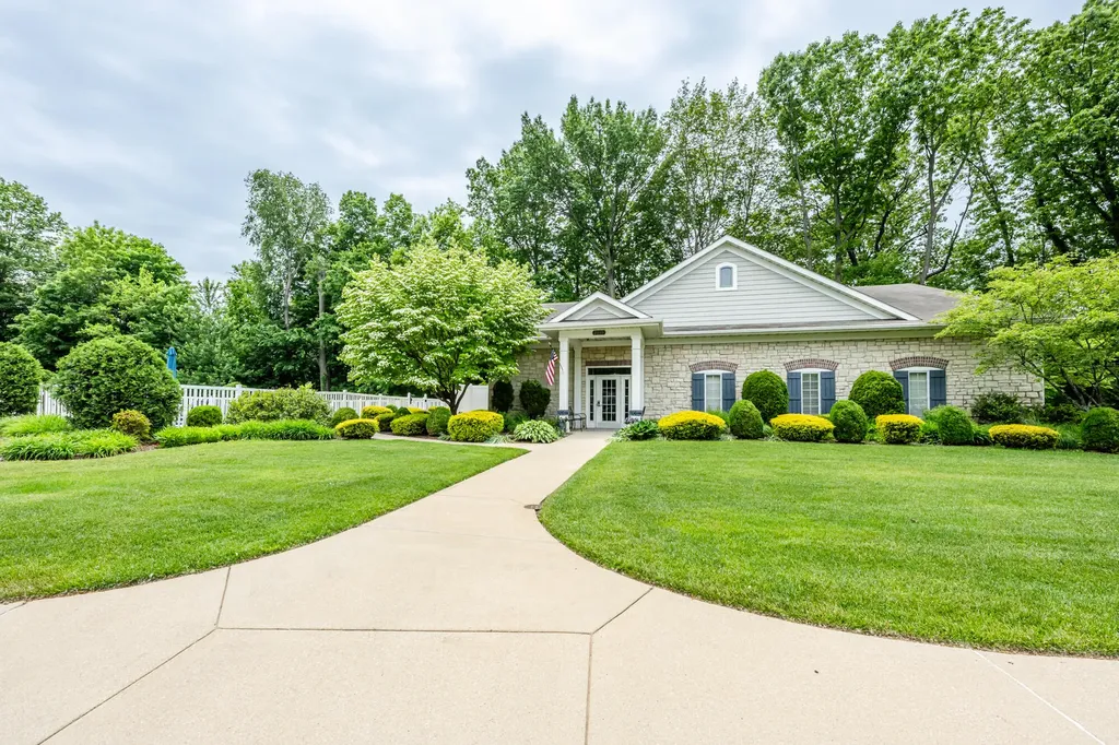 2898 Villa Lane Sodus Township MI 49022
