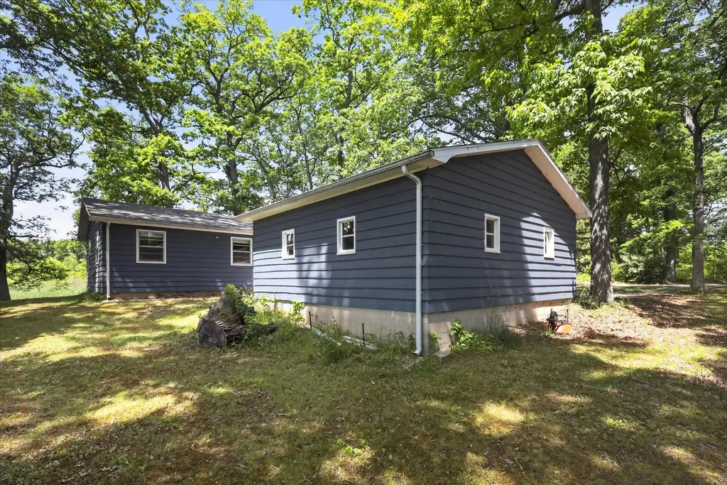 5770 W Us Highway 12 Bertrand Township MI 49107