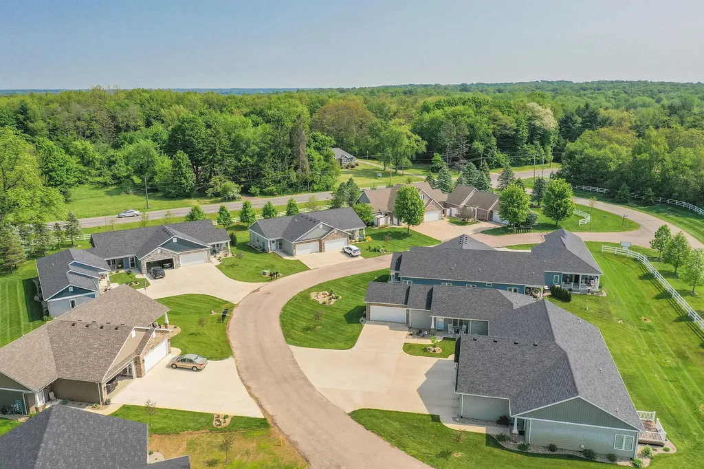 135 Lexington Pointe Drive Niles Township MI 49120
