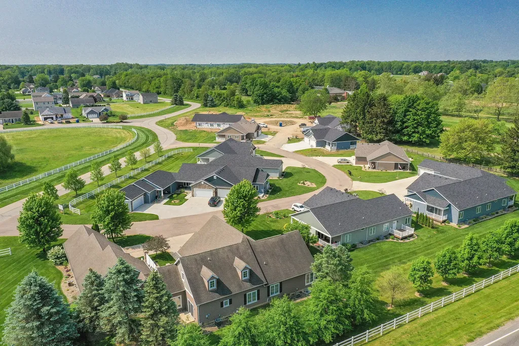 135 Lexington Pointe Drive Niles Township MI 49120