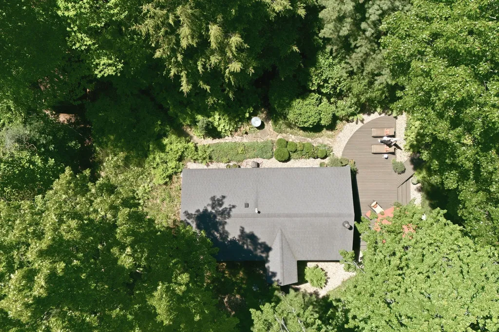 15724 Locke Road Chikaming Township MI 49129