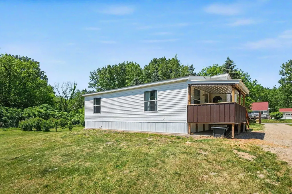 68699 38th Avenue Covert Township MI 49043